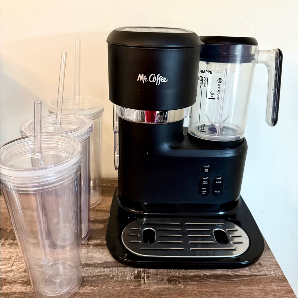 Mr. Coffee Black 3 in 1 Coffee Maker. Hot, Iced or Frappes with 3 Original Cups! - Picture 8 of 12